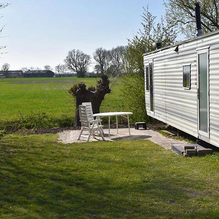 Camping De Blauwe Reiger Pieterzijl Exteriör bild