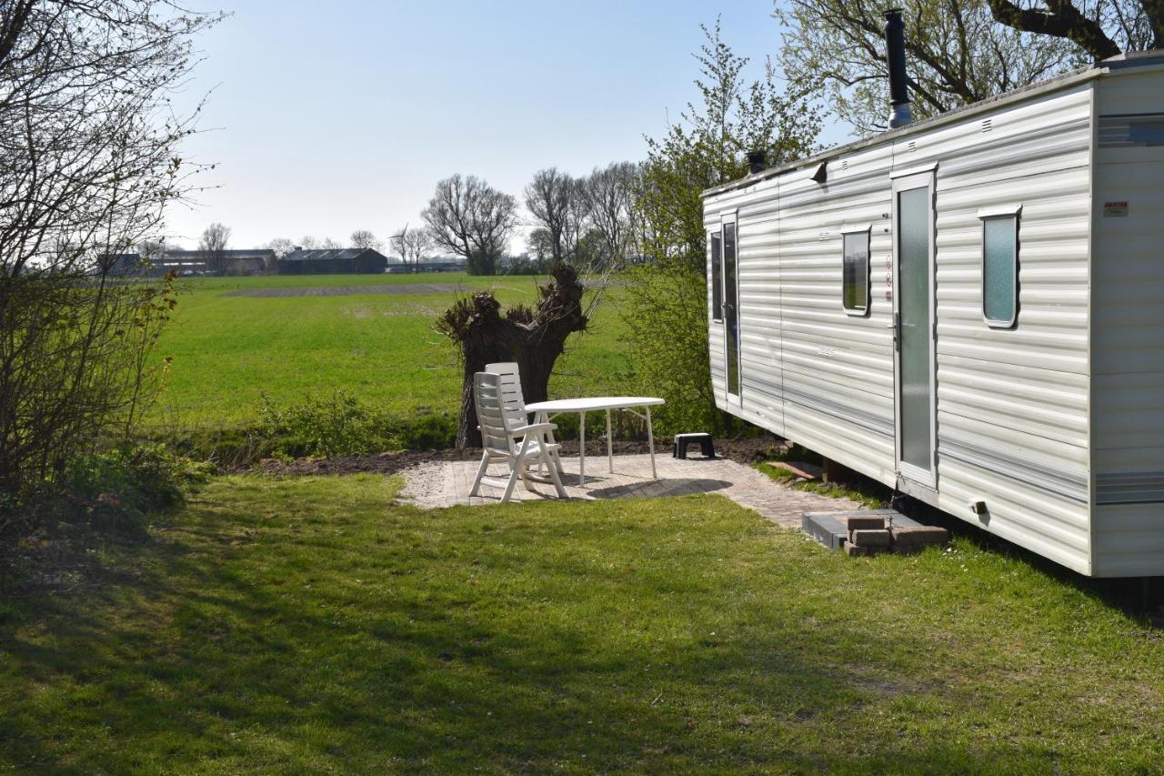 Camping De Blauwe Reiger Pieterzijl Exteriör bild