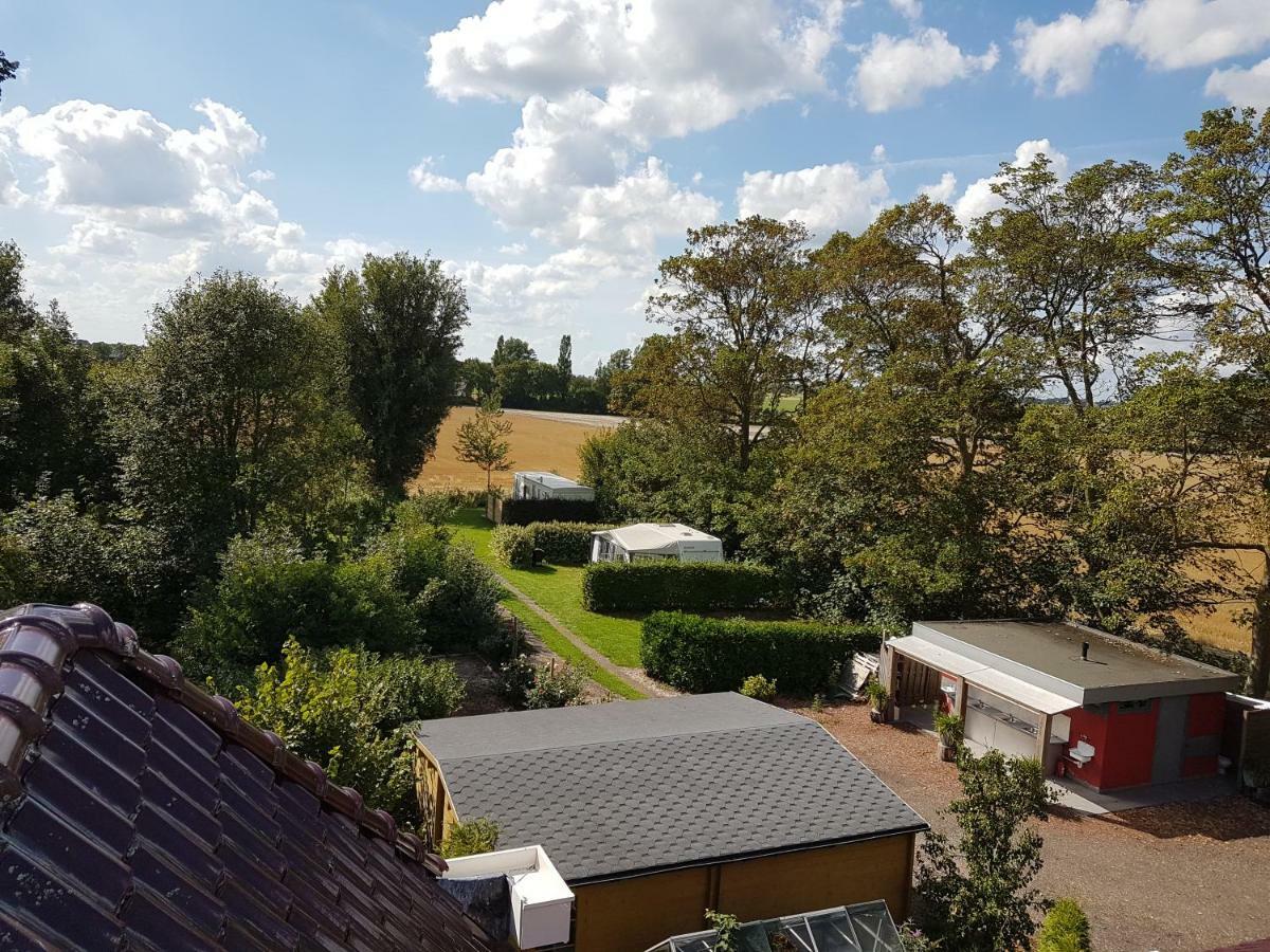 Camping De Blauwe Reiger Pieterzijl Exteriör bild